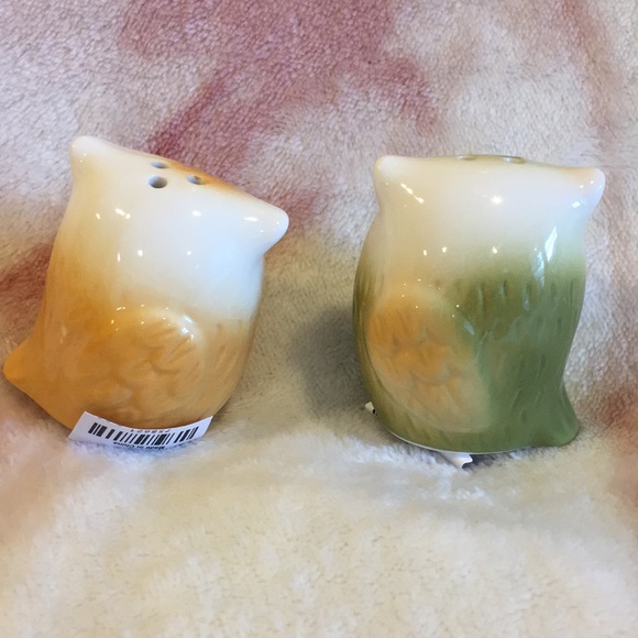 Owl Salt & Pepper Shaker Set of Two NWT ceramic - Picture 5 of 9